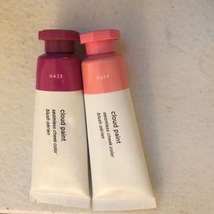 Glossier cloud paint in haze and puff